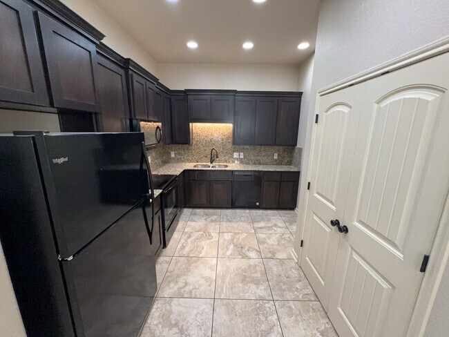 5508 Settlers Ct Unit 5508 Settlers Ct. Unit B