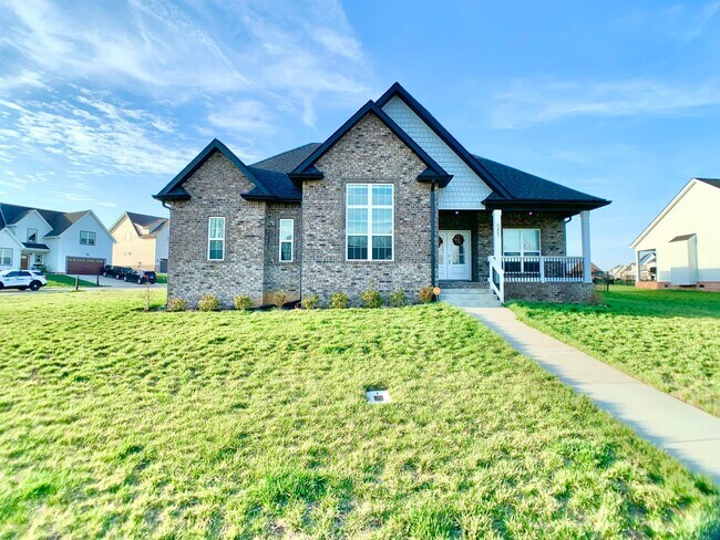 Photo - 585 Dexter Dr