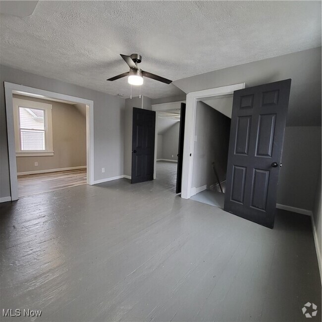 Building Photo - 1309 Buhrer Ave Rental