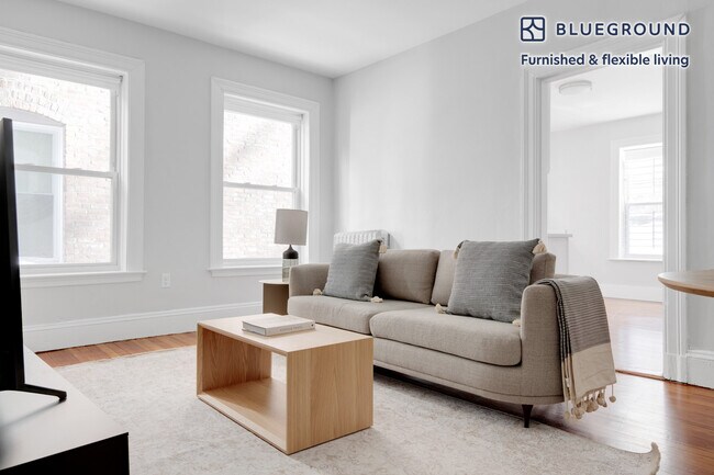 Building Photo - 116 Winthrop Rd Rental