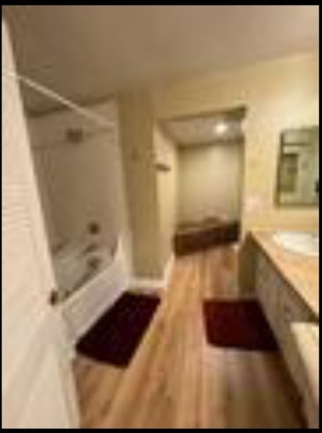 Photo - 1084 Fern Ave