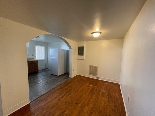 Photo - CHARMING MAIN LEVEL 1 BEDROOM APT NEAR THE LOVELY MARYVILLE COLLEGE CAMPUS