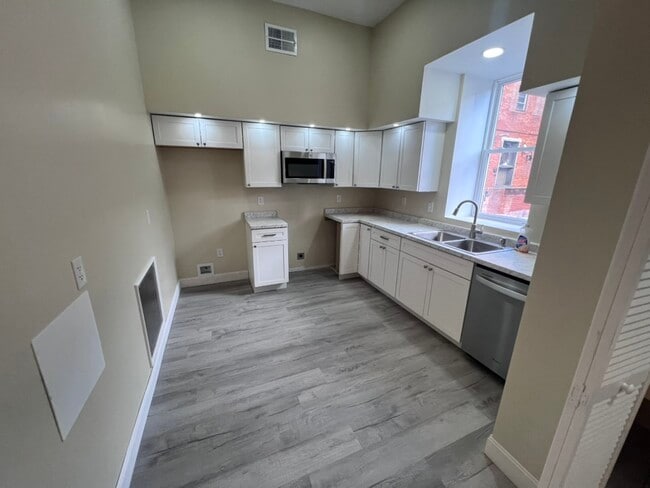 Photo - 1316 11th Ave Unidad 2nd Floor Rear