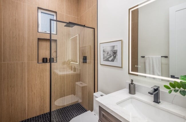 Photo - ? Modern Clairemont Living — Available Now! LEASE SPECIAL - UP TO 4 WEEKS FREE! ? Unit 102