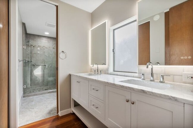 Photo - Stunning ALKI WATERFRONT Condo Overlooking Majestic Puget Sound! Unit B