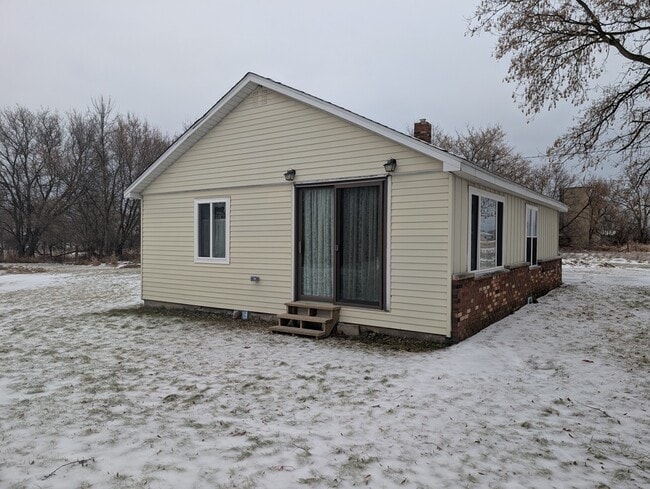 Photo - 1690 W Wirtz Rd