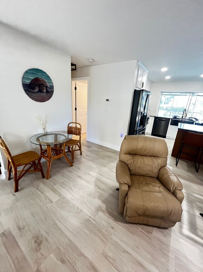 Photo - 27251 Patrick St