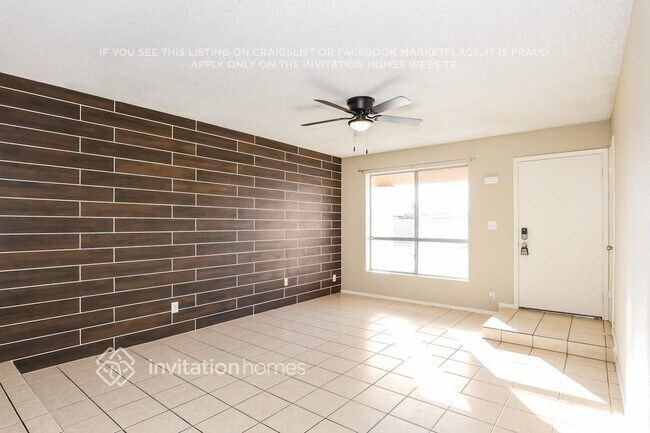 Photo - 3017 N 86th Ave