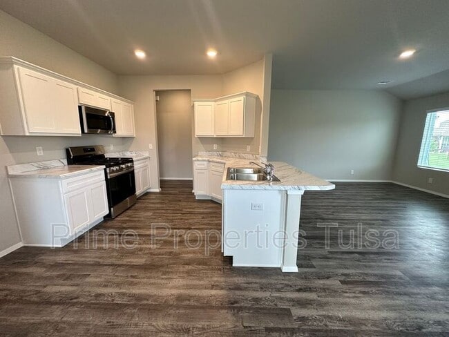 Photo - 27811 E 114th Pl S