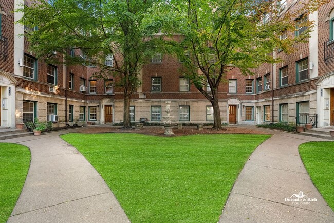 Modern Rogers Park 1 Bed Apartment - Modern Rogers Park 1 Bed Apartment