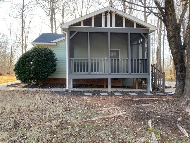 Photo - 1200 S Third St