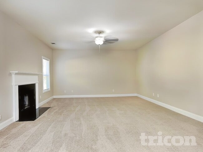 Photo - 4556 Bellemeade Dr