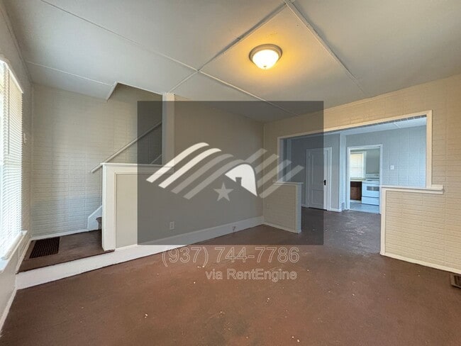 Building Photo - 515 Mertland Ave Unit 515