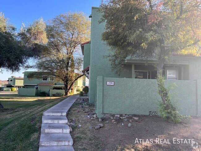 Building Photo - 729 E Cochise Dr Rental