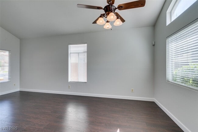 Photo - 1425 Goldenspur Ln
