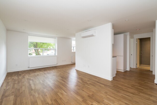 Photo - 55 Eccleston Dr Unit 105