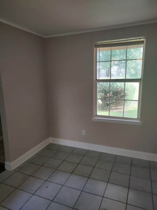 Photo - 1301 Neelys Bend Rd