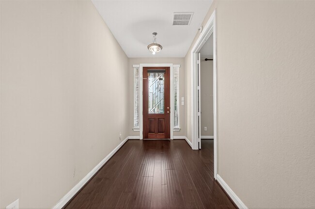 Photo - 3002 Overbrook Meadow Ln