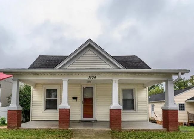 Building Photo - 1104 Tolleys Ln