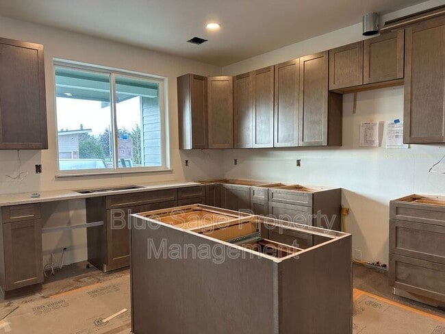 Photo - 865 W Hendrickson Rd