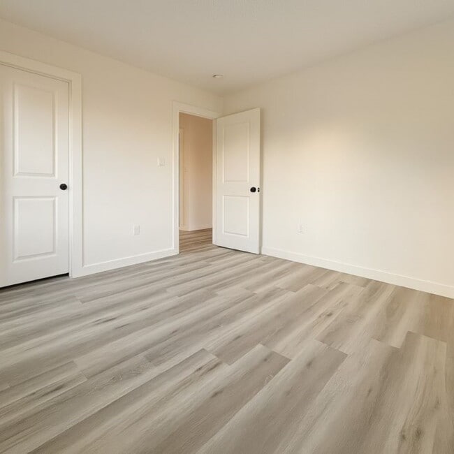 Photo - 1421 Kingston Dr Unit C