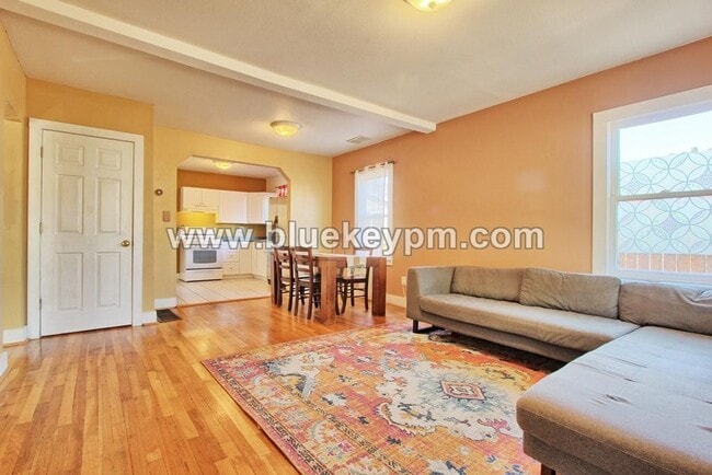 Photo - 5514 SE Malden St