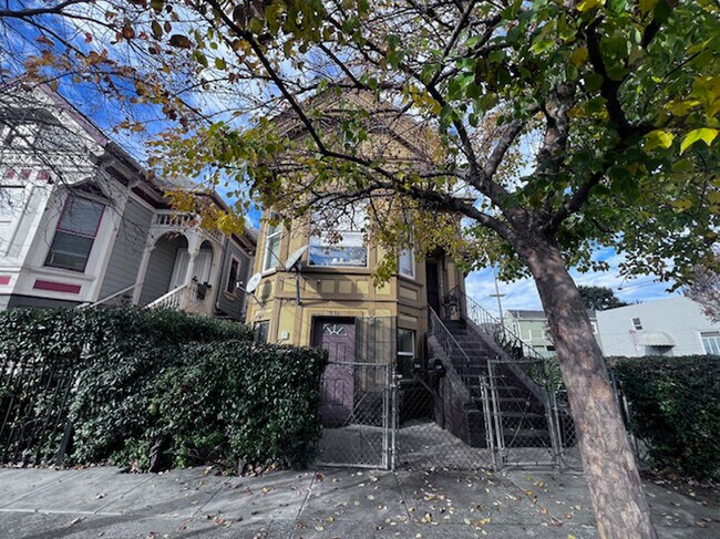 Photo - 731 Willow St