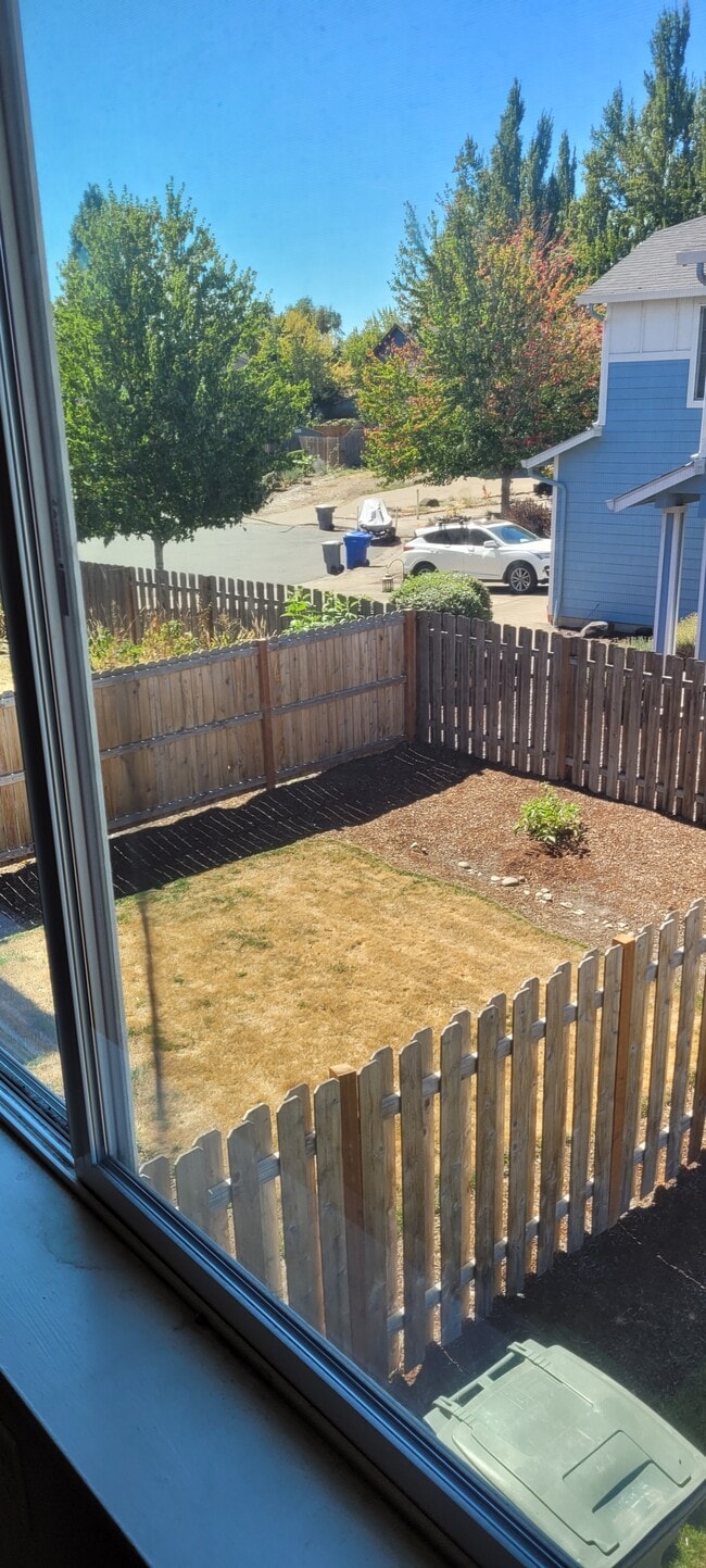 Photo - 1481 Gifford St SE