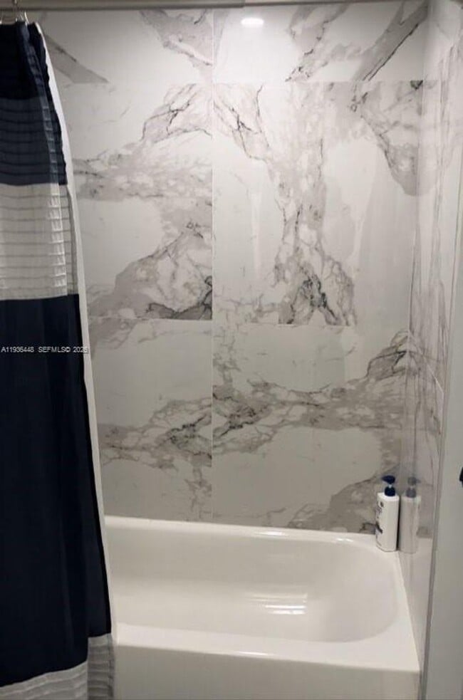 Photo - 2452 Centergate Dr