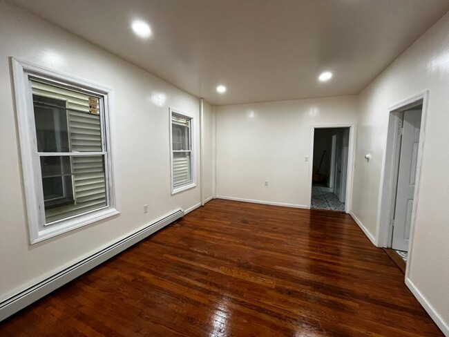 Photo - 207 Kearney St Apartments Unit 1