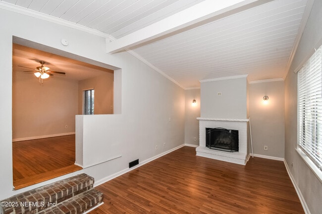 Photo - 1220 Adrian Ct