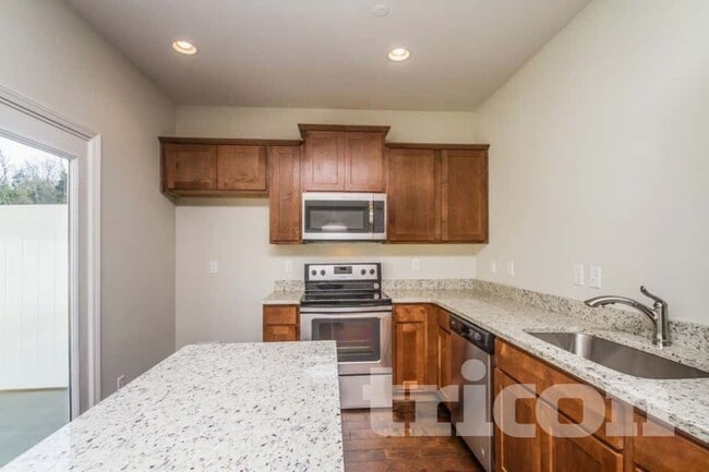 Photo - 512 Hickory Leaf Ct