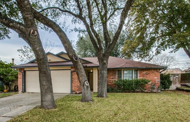 Building Photo - 6103 John Chapman