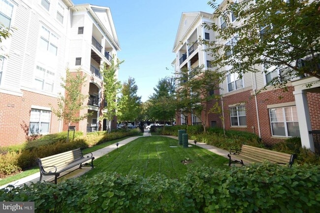 Building Photo - 11329 Aristotle Dr Unit 5-213 Rental