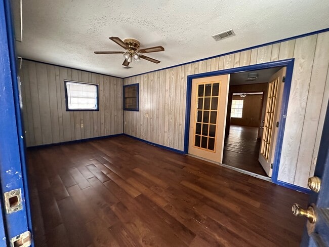Photo - 1210 Port Arthur Terrace
