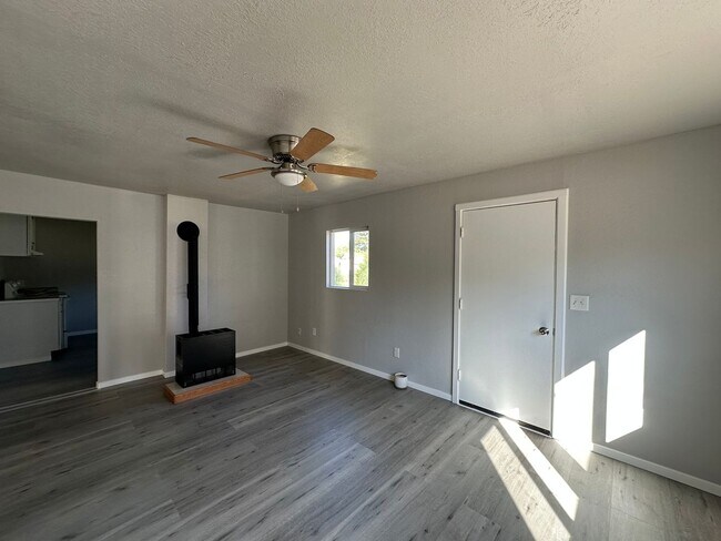Photo - Remodeled 2 bedroom home in Myrtle Creek