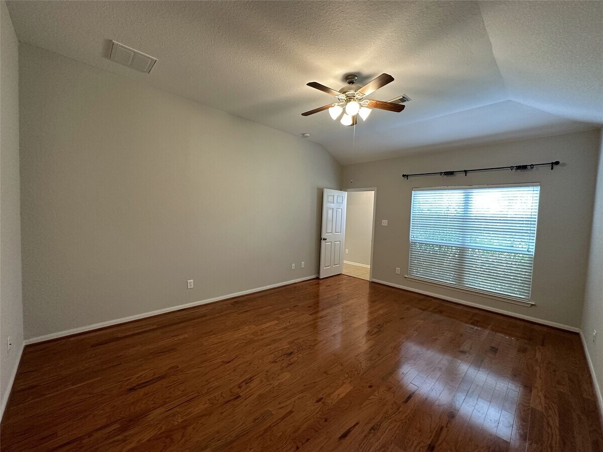 Photo - 20115 Monarda Manor Ct