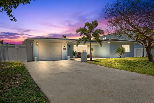 Photo - 2333 SE 11th St