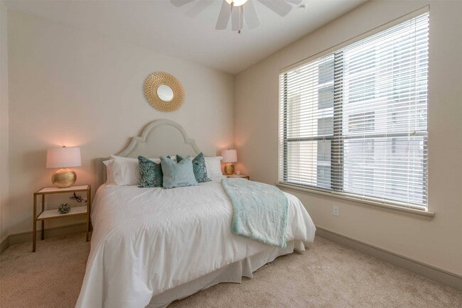 Photo - 1800 St Joseph Pkwy Unit 209