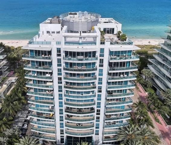 9401 Collins Ave Unit 402
