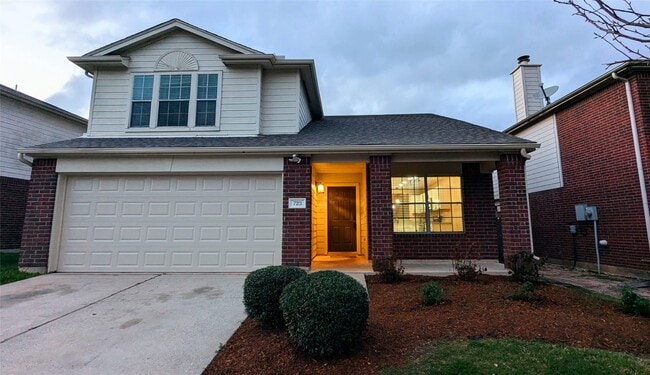 Building Photo - 723 Cypresswood Cove