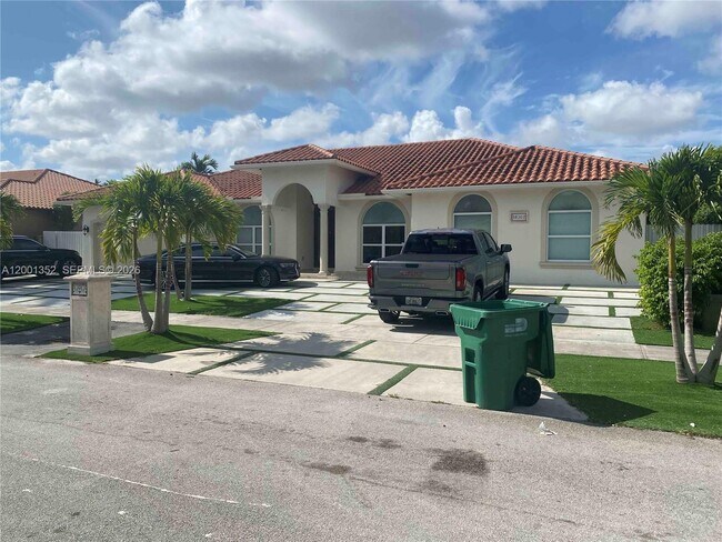 Photo - 14302 SW 15th St