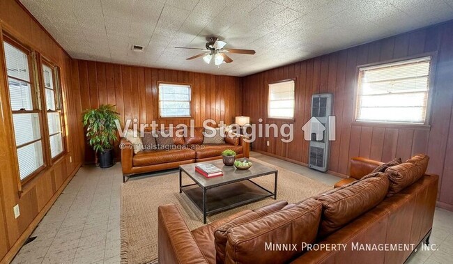 Photo - 4411 45th St