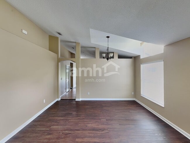 Photo - 6673 Bouganvillea Crescent Dr