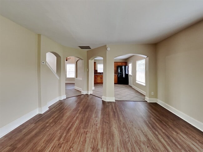 Photo - 20930 Grovedale Dr