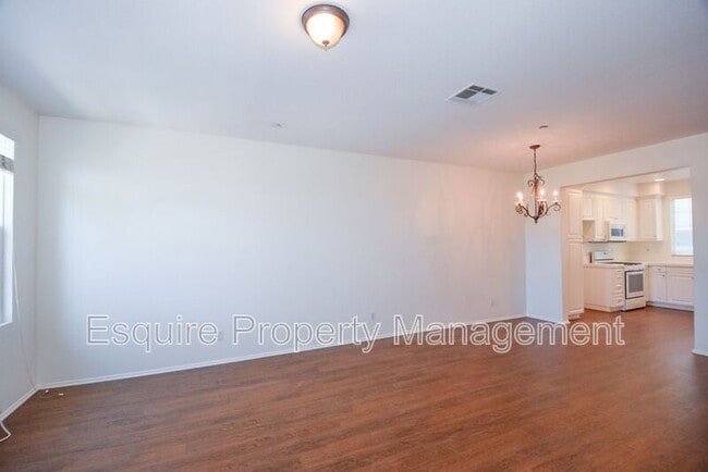 Photo - 74 Elm Dr