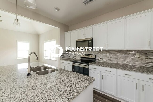 4 Bedroom Pet-Friendly Home in Somerville, TN with Main Street Renewal