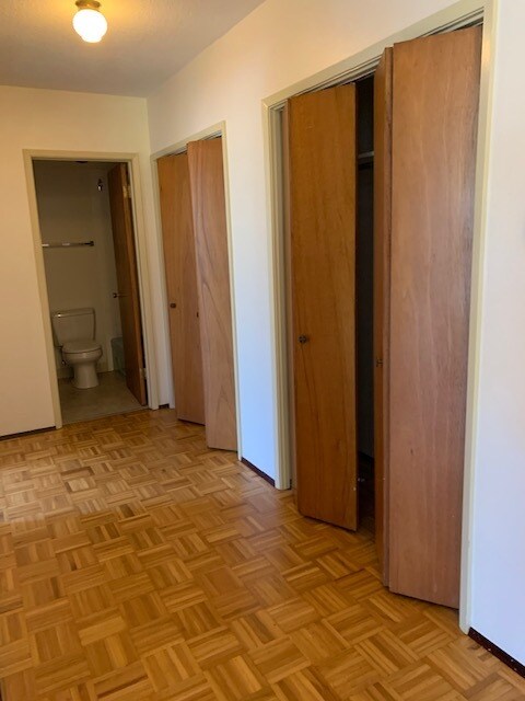 Photo - 1050 Pemberton