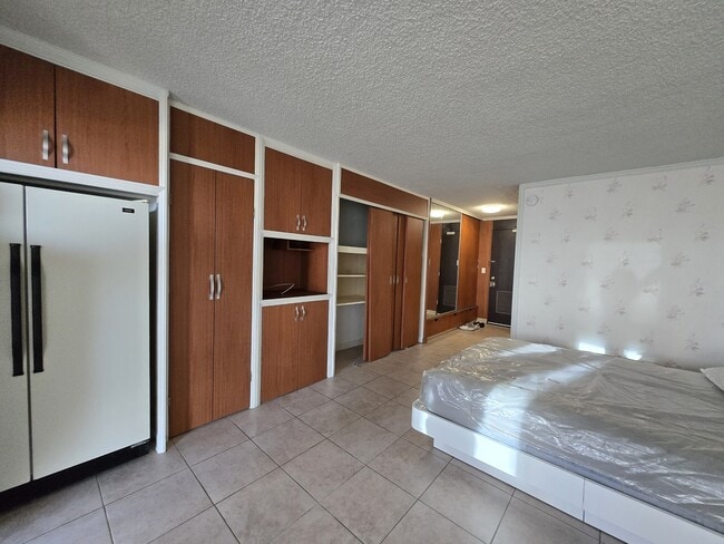 Photo - 747 Amana St