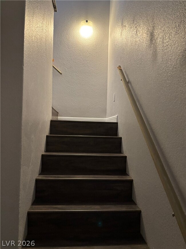 Photo - 90 Dow Jones St